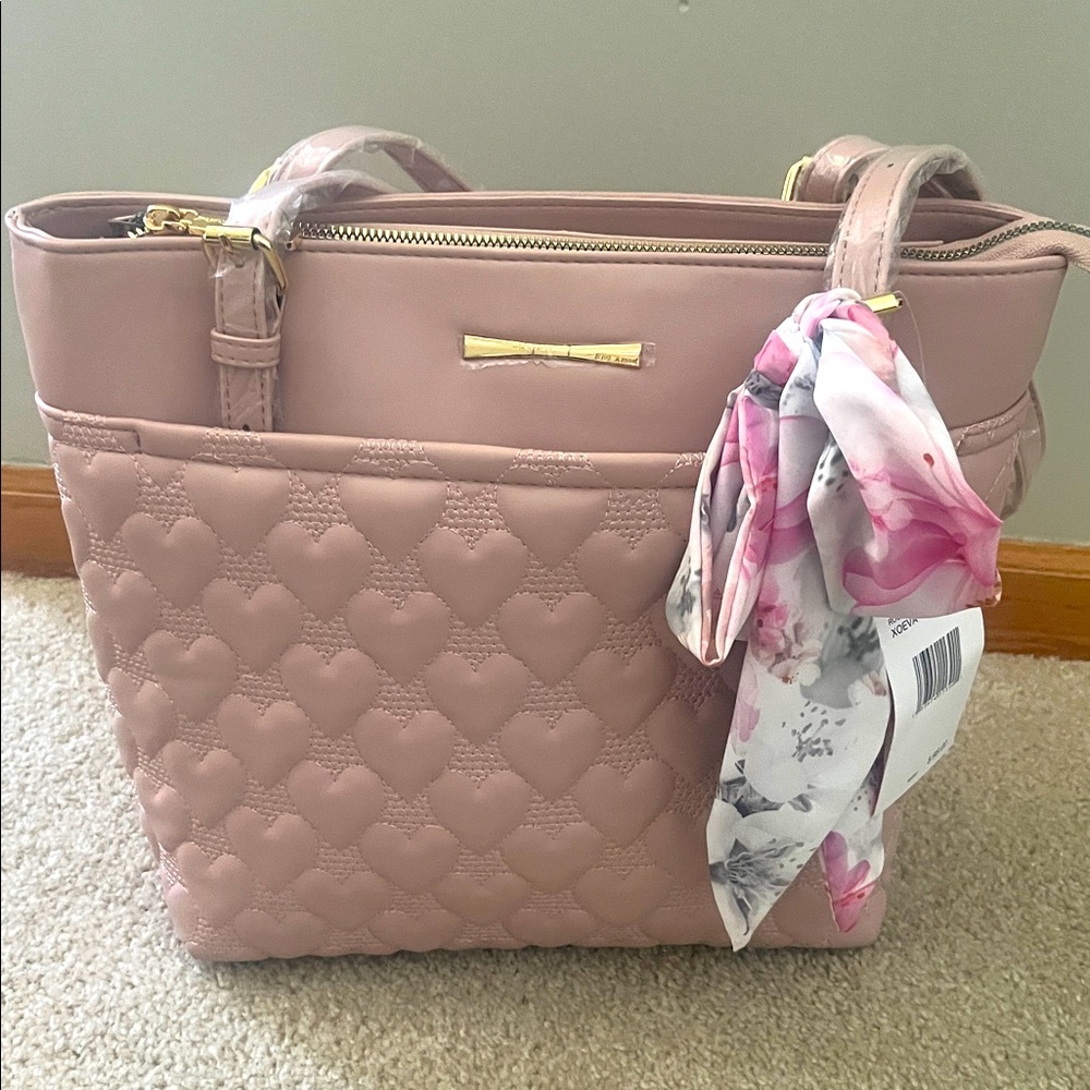 Betsey Johnson Eva Shopper